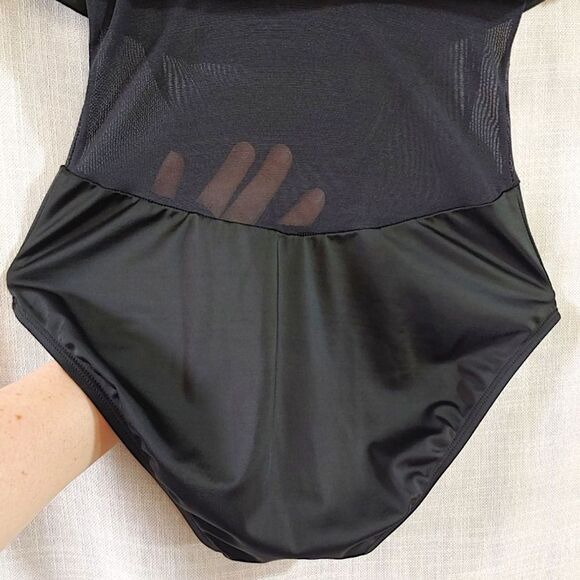 Shore Shapes Black White Swimdress Shelf Bra Tummy Control Womens 12 Large EUC - Picture 8 of 12